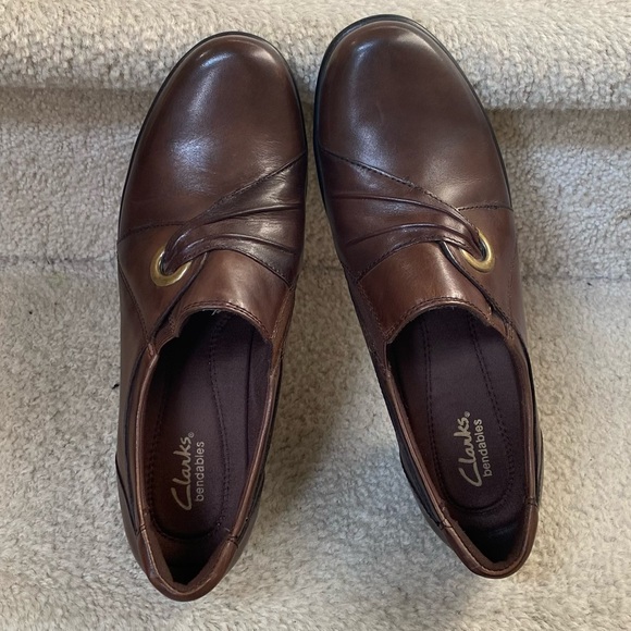 Clarks Shoes - CLARKS BENDABLES SHOES WOMENS/BROWN/ SIZE 8 1/2 M/ STYLE # 38479/ USED.